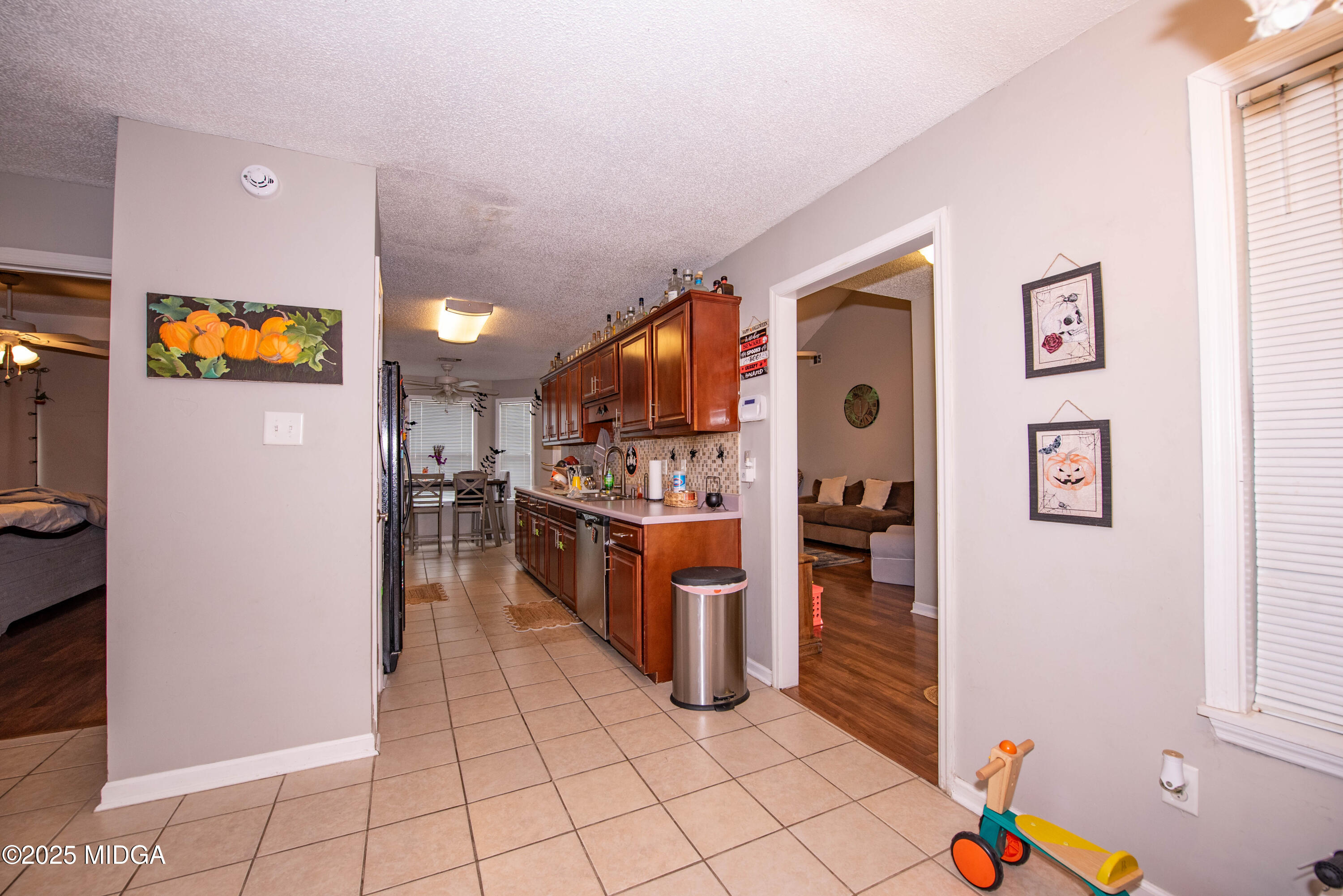 111 Oak Ridge Drive Warner Robins, GA 31093 - Photo 7 of 25 a view of a storage & utility room