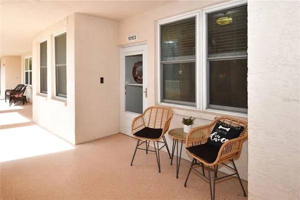$3,000 | 6425 Shoreline Drive, Unit 10103, St. Petersburg, FL 33708