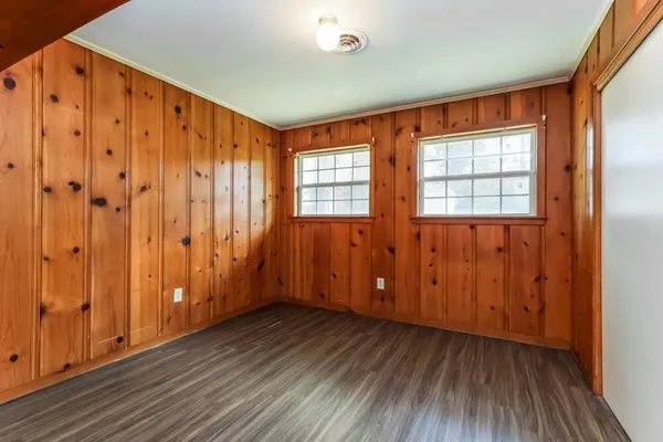 $1,695 | 608 Hilliard Street, Conroe, TX 77301
