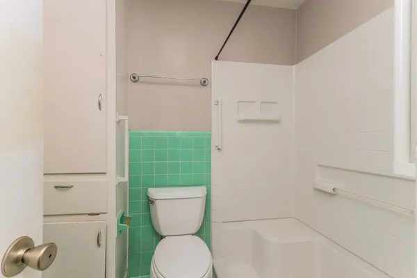 $1,695 | 608 Hilliard Street, Conroe, TX 77301