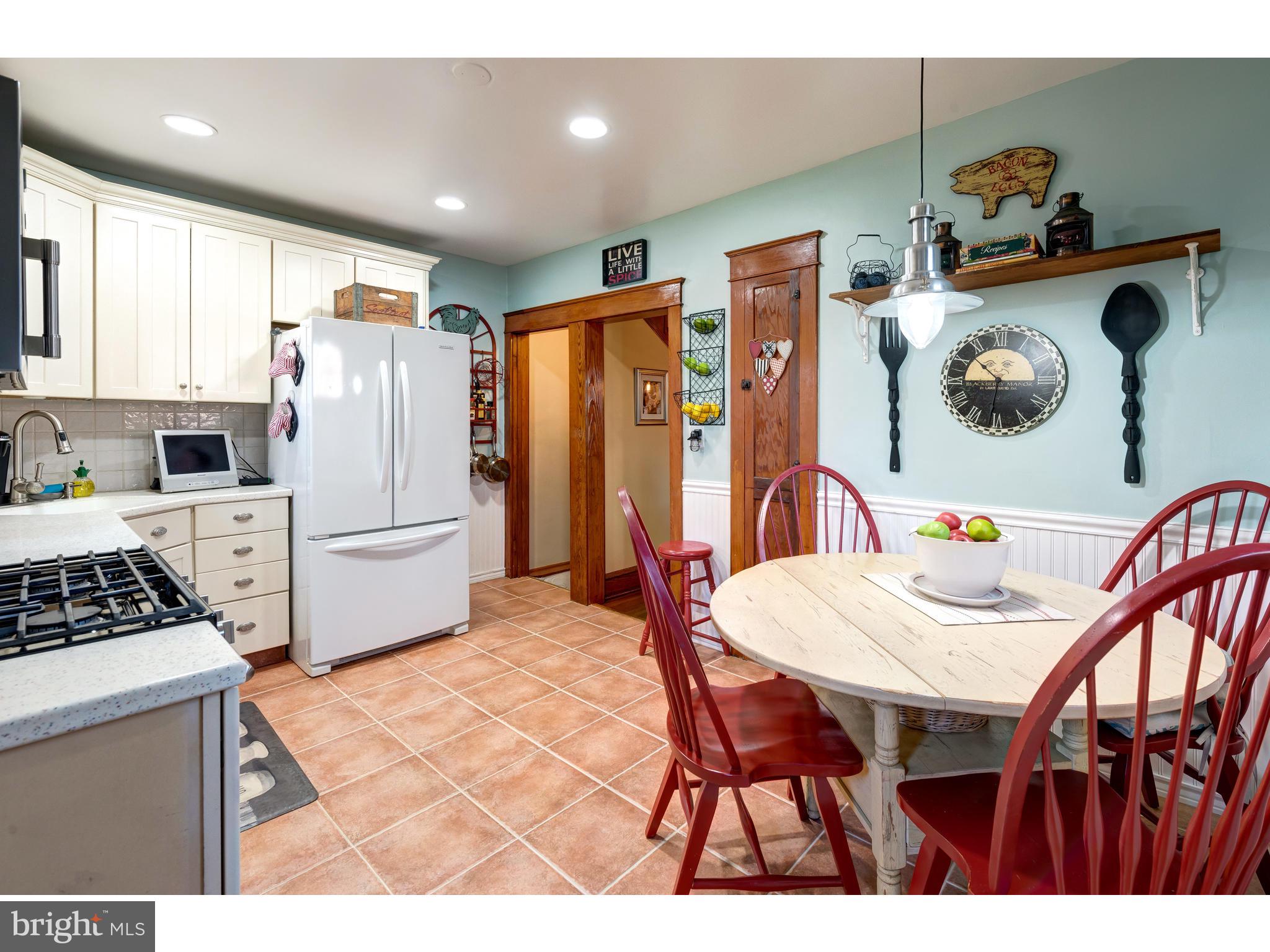 422 Fairview Road Woodlyn, PA 19094 - Photo 15 of 39 Kitchen