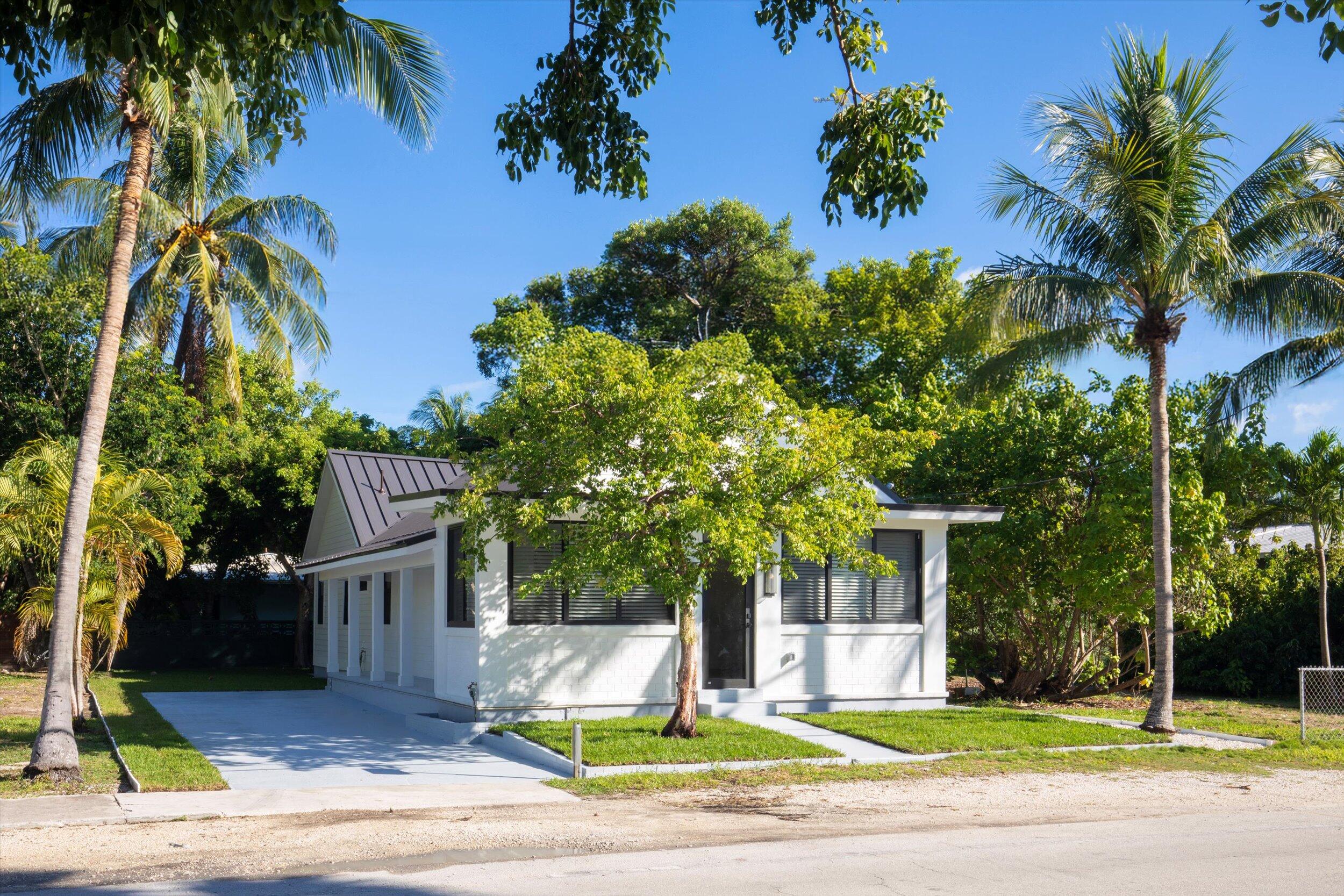 1718 United Street Key West, FL 33040 - Photo 4 of 43 04-004