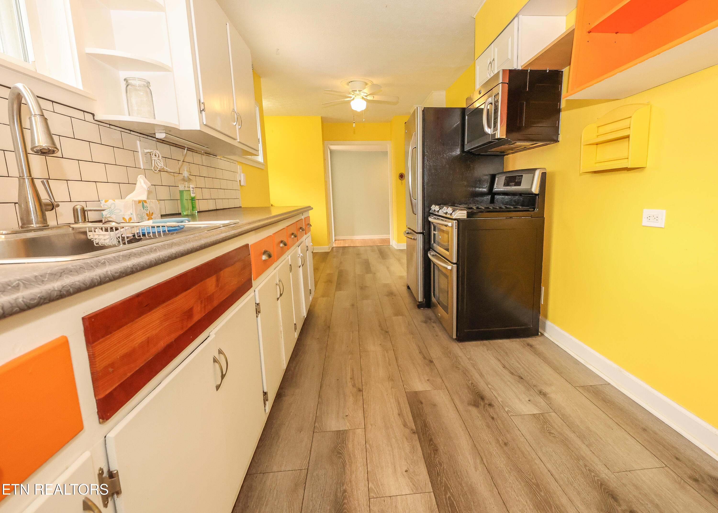 117 Tabor Road Oak Ridge, TN 37830 - Photo 10 of 50 117 kitchen 4
