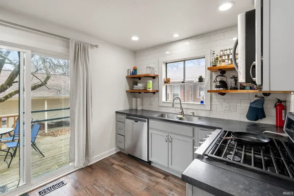 $215,000 | 4140 Indiana Avenue, Fort Wayne, IN 46807
