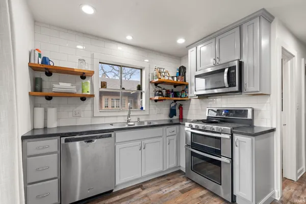$215,000 | 4140 Indiana Avenue, Fort Wayne, IN 46807