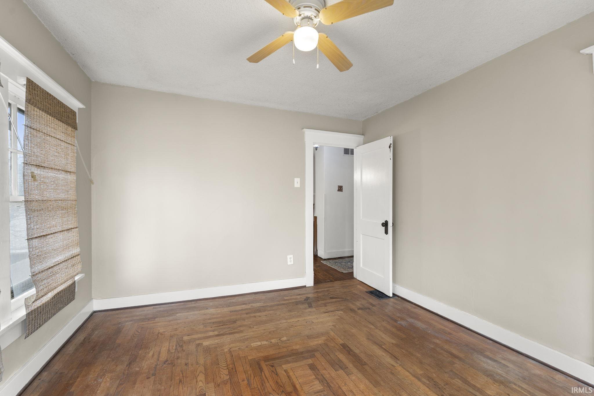 4140 Indiana Avenue Fort Wayne, IN 46807 - Photo 3 of 34