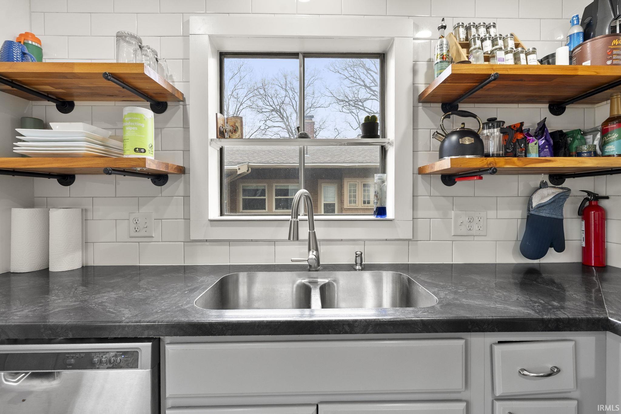 4140 Indiana Avenue Fort Wayne, IN 46807 - Photo 31 of 34