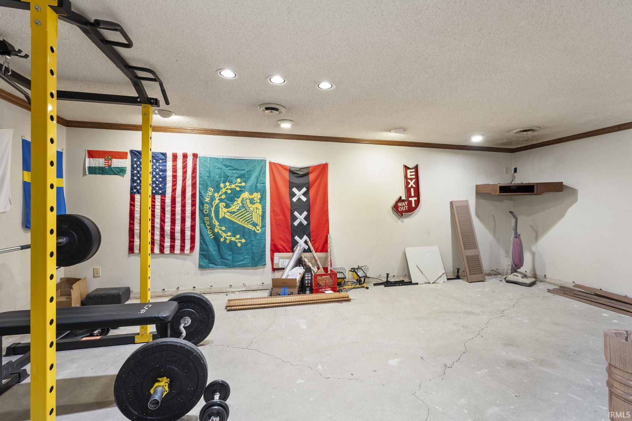 4140 Indiana Avenue Fort Wayne, IN 46807 - Photo 4 of 34