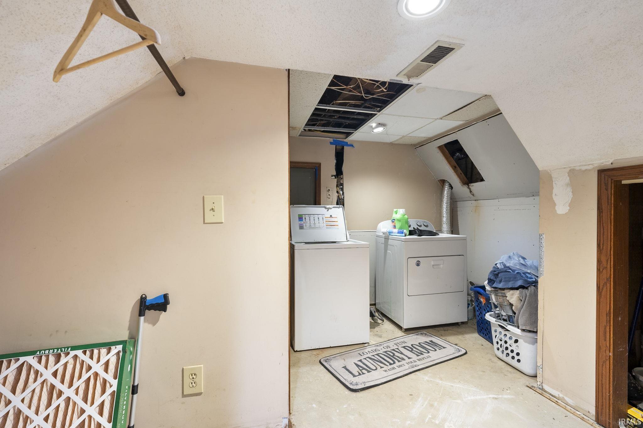 4140 Indiana Avenue Fort Wayne, IN 46807 - Photo 7 of 34