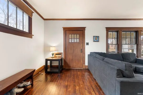 $215,000 | 4140 Indiana Avenue, Fort Wayne, IN 46807