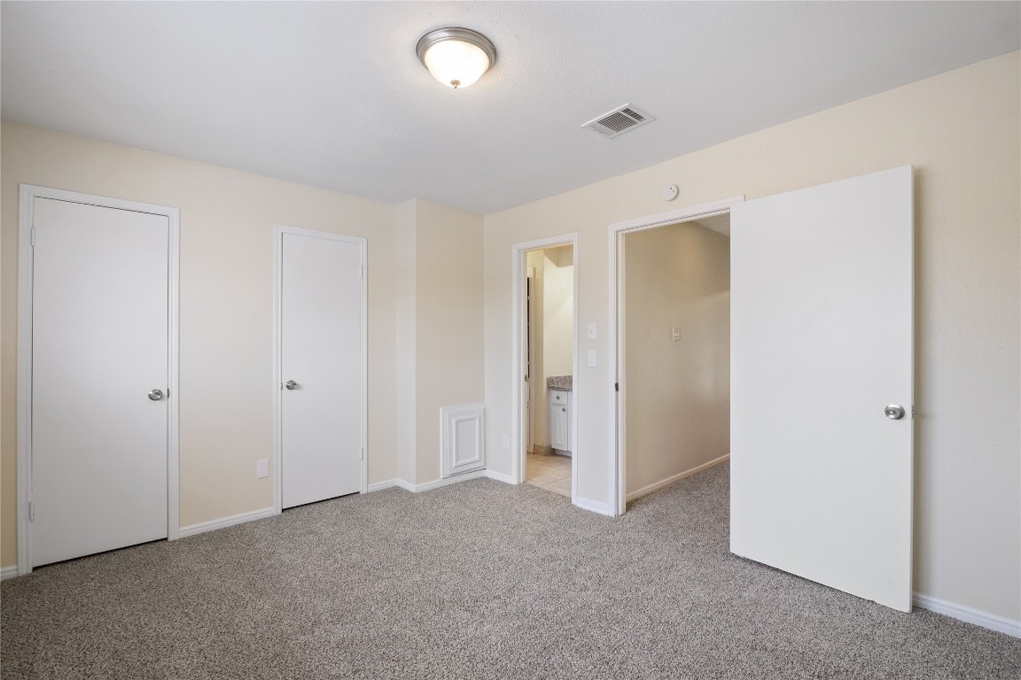 14759 Perthshire Road Houston, TX 77079 - Photo 6 of 9 a view of an empty room