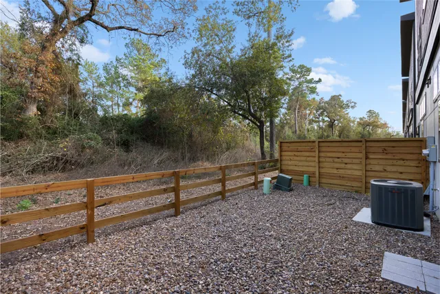 $2,290 | 13938 Bee Flower Lane, Cypress, TX 77429