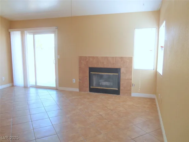 $1,500 | 1716 Crystal Chimes Drive, Las Vegas, NV 89106