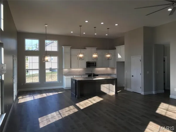 $499,900 | 1605 Sugar Creek Drive, Festus, MO 63028