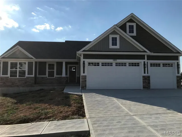 $499,900 | 1605 Sugar Creek Drive, Festus, MO 63028