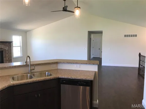 $499,900 | 1605 Sugar Creek Drive, Festus, MO 63028