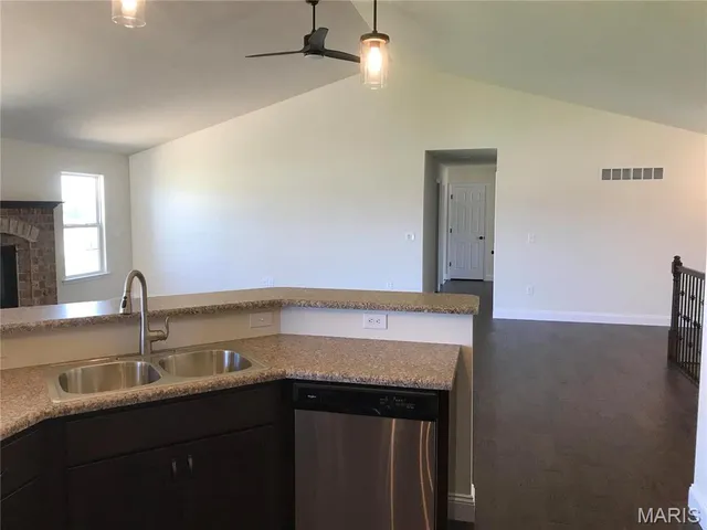 $499,900 | 1605 Sugar Creek Drive, Festus, MO 63028