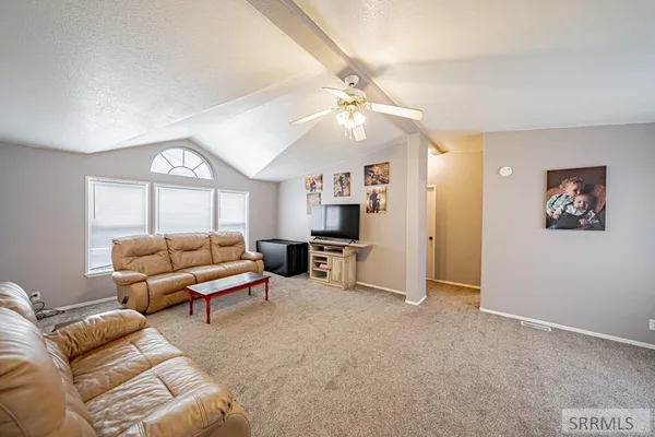 $330,000 | 2605 Northlund Avenue, Blackfoot, ID 83221