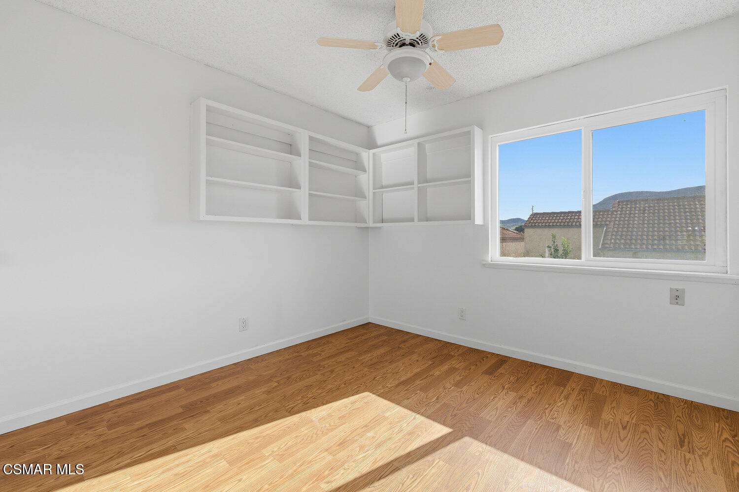 15494 Kernvale Avenue Moorpark, CA 93021 - Photo 17 of 24 Bedroom