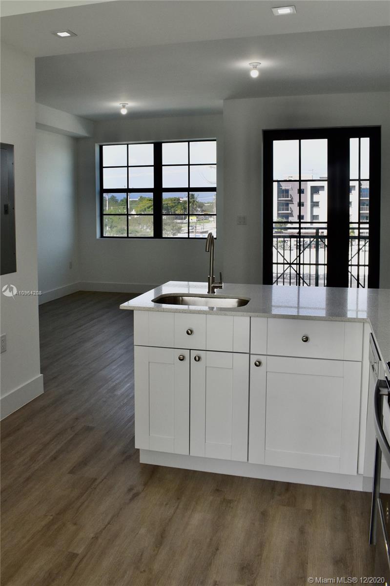 4100 Davie Road, Unit 306 Davie, FL 33314 - Photo 5 of 13 View /Balcony