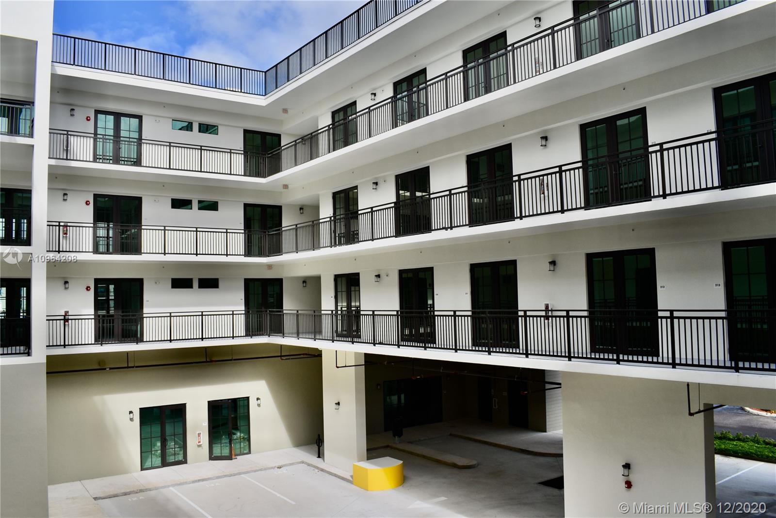4100 Davie Road, Unit 306 Davie, FL 33314 - Photo 8 of 13 Building Internal View