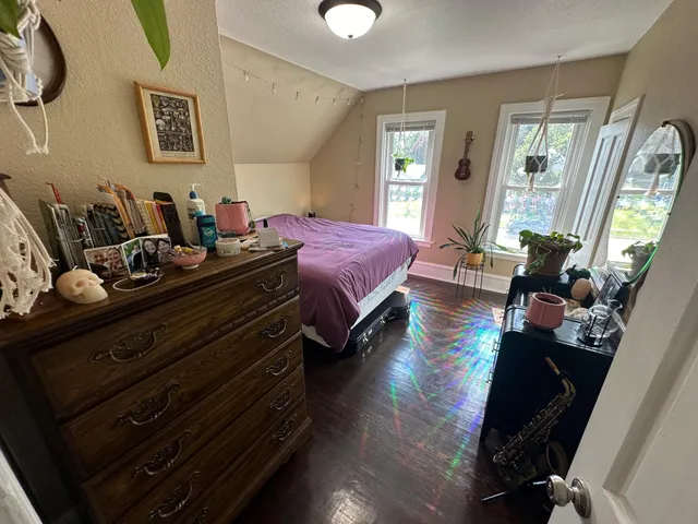 $1,250 | 613 3rd Street Southwest, Unit UPSTAIRS #2, Willmar, MN 56201