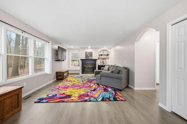 $425,000 | 4125 Thornapple Hills Drive, Middleville, MI 49333