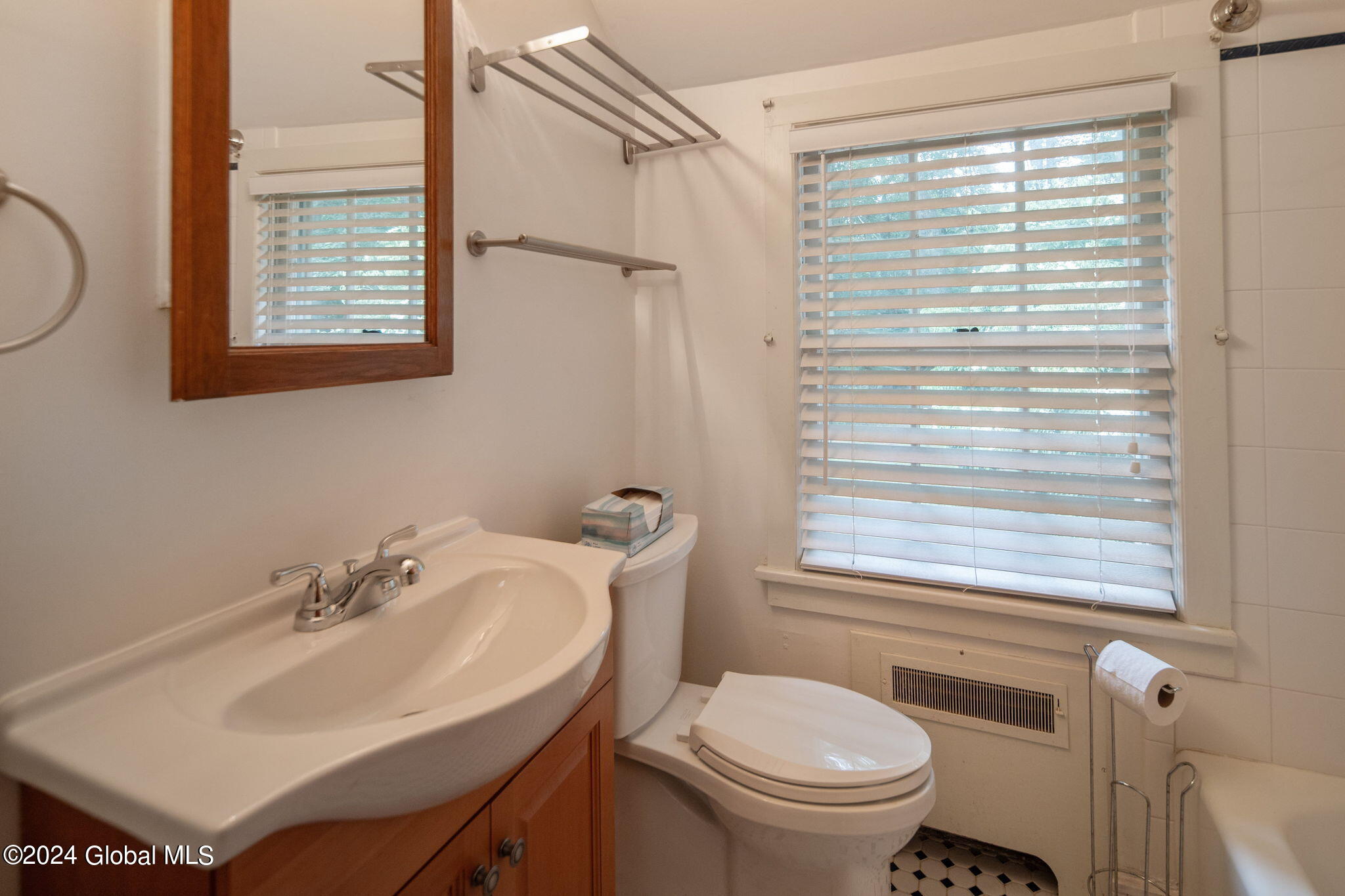 43 W Road Brunswick, NY 12180 - Photo 46 of 73 31-web-or-mls-031-43-west-road-troy-ny-u