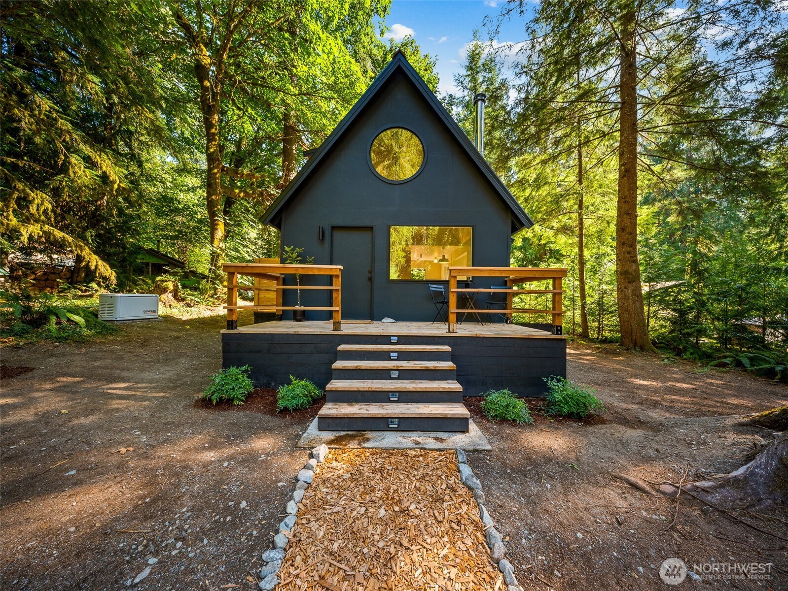 64258 Lookout Mtn Loop Marblemount, WA 98267 - Photo 3 of 40 a front view of a house with a yard