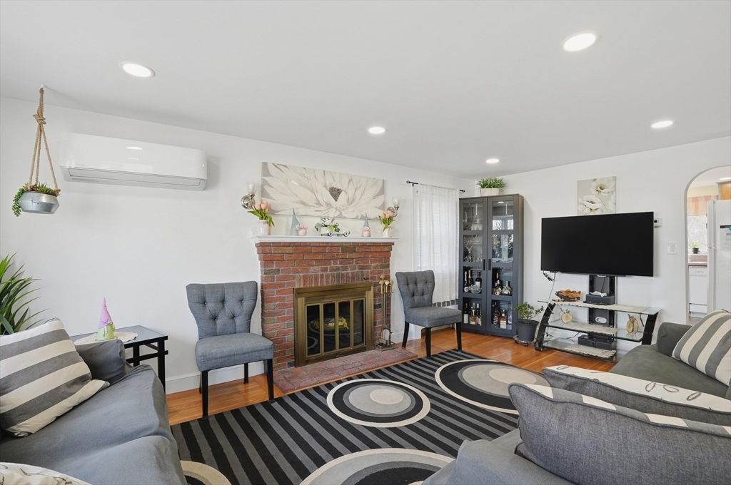 85 Russ Street Randolph, MA 02368 - Photo 4 of 21