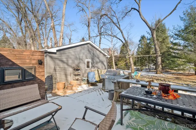 $399,900 | 332 Evergreen Drive, Batavia, IL 60510