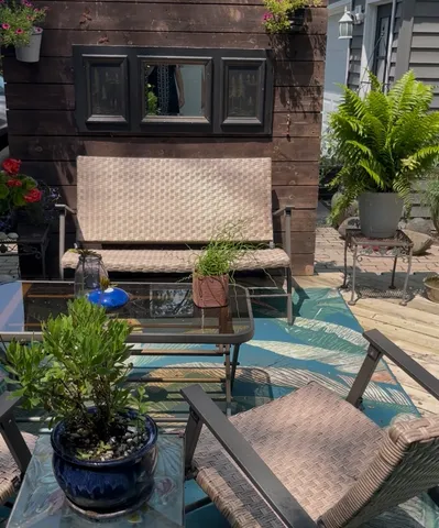 $399,900 | 332 Evergreen Drive, Batavia, IL 60510