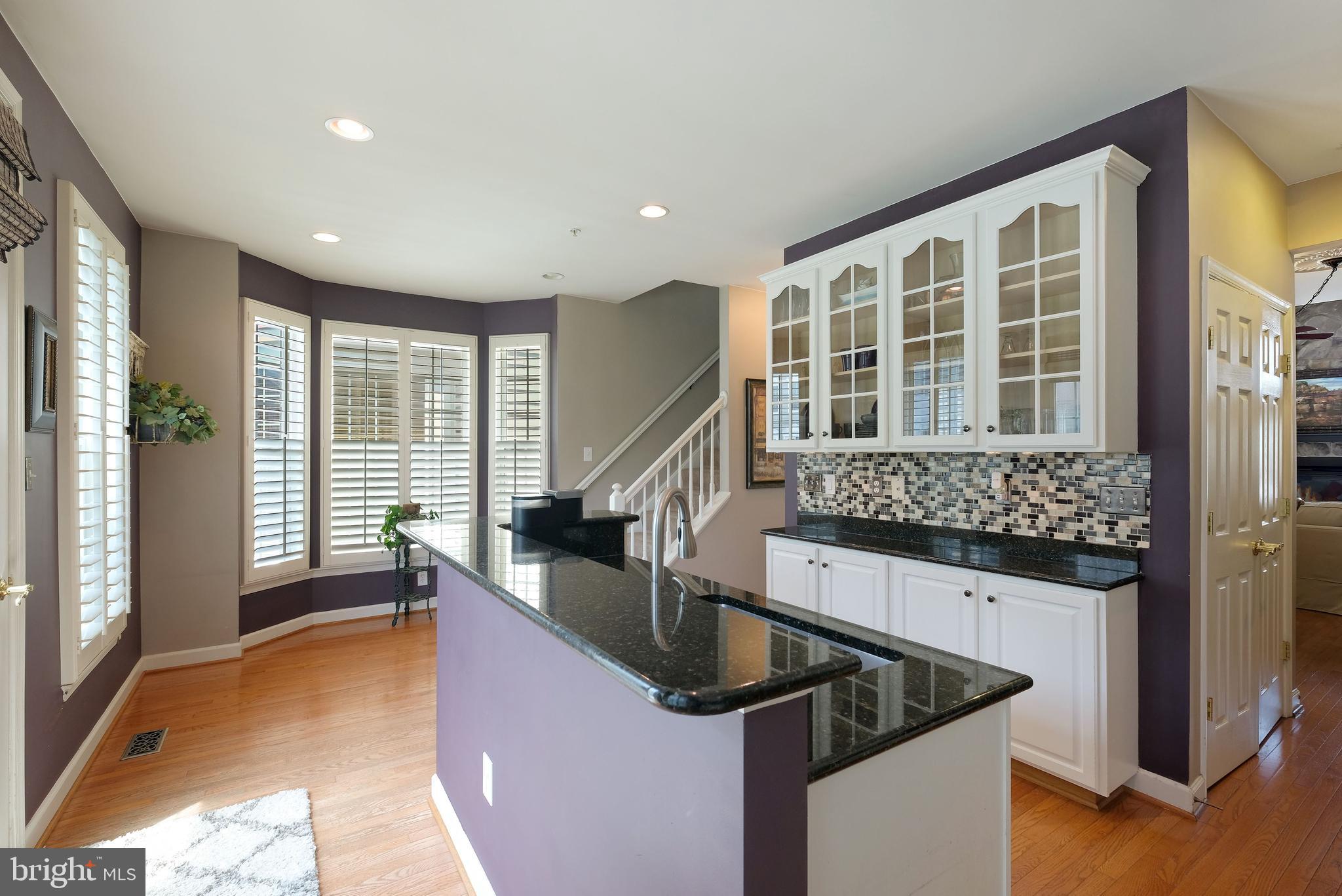 8826 Lew Wallace Road Frederick, MD 21704 - Photo 8 of 33 Updated kitchen w/ bay window & breakfast bar