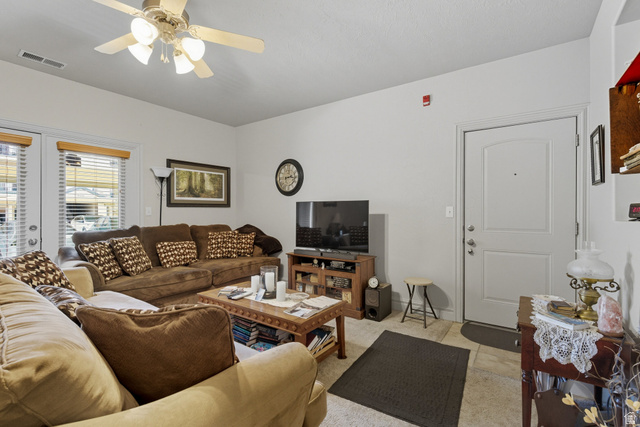 224 South 550 West, Unit B2 Springville, UT 84663 - Photo 3 of 30
