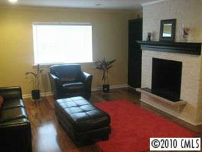 1704 Roxborough Road, Unit D Charlotte, NC 28211 - Photo 3 of 8 Gallery Image 3