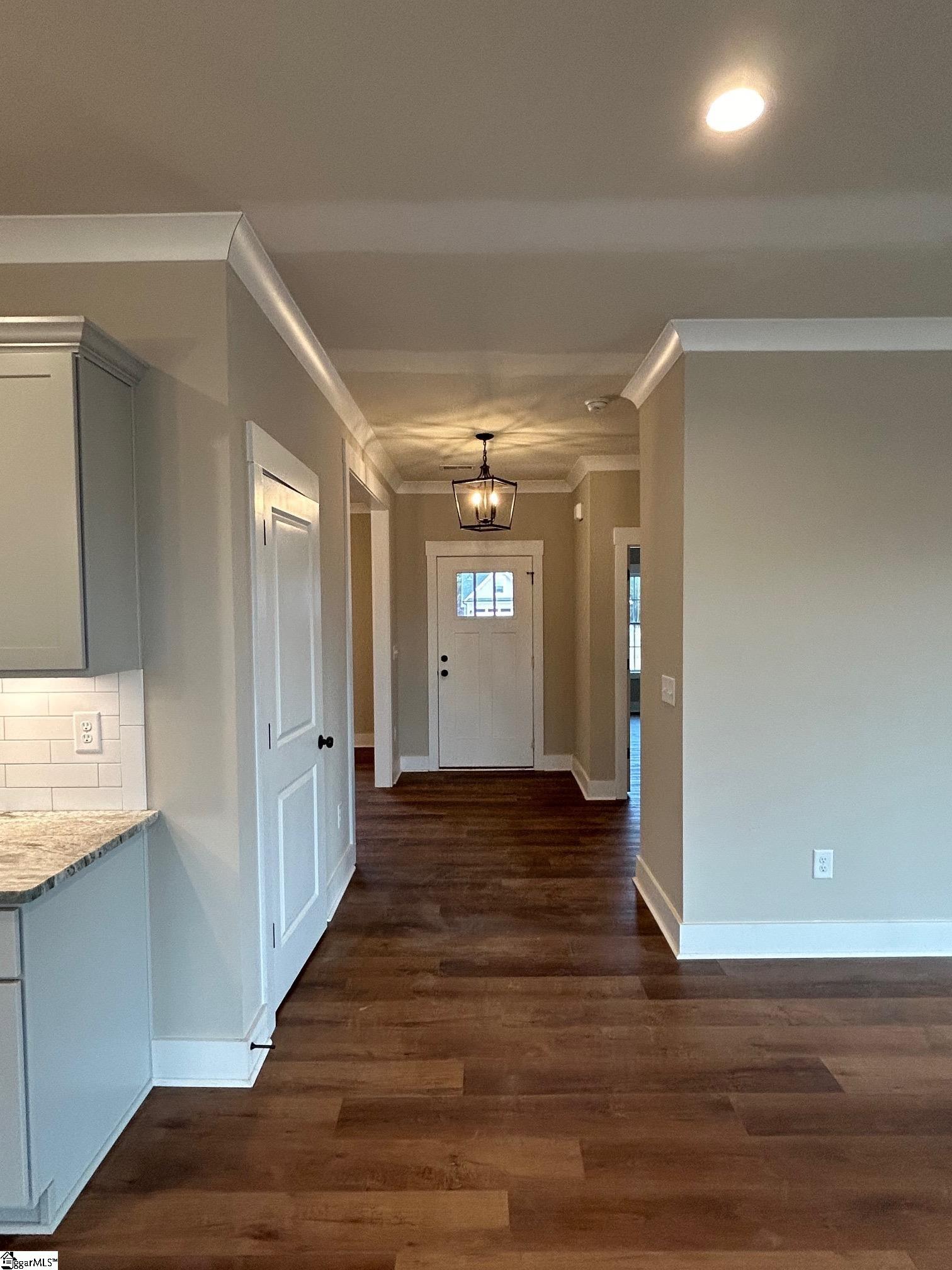 48 Wofford Road Taylors, SC 29687 - Photo 6 of 34 Gallery Image 6