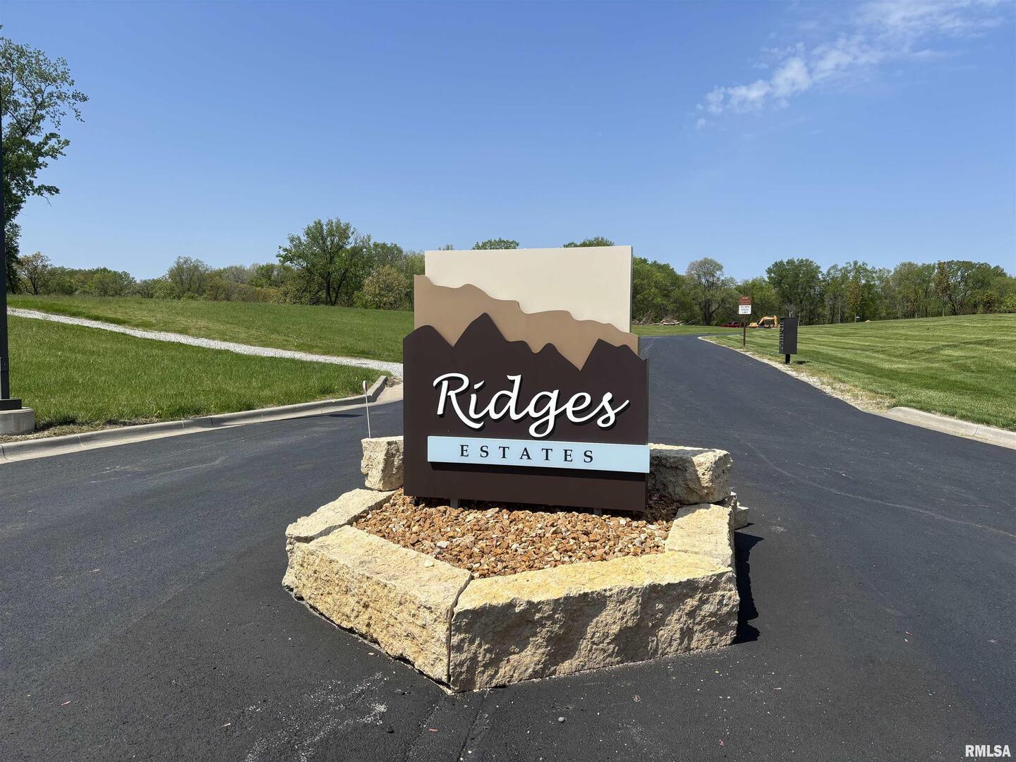 601 West 6th Street Coal Valley, IL 61240 - Photo 1 of 8