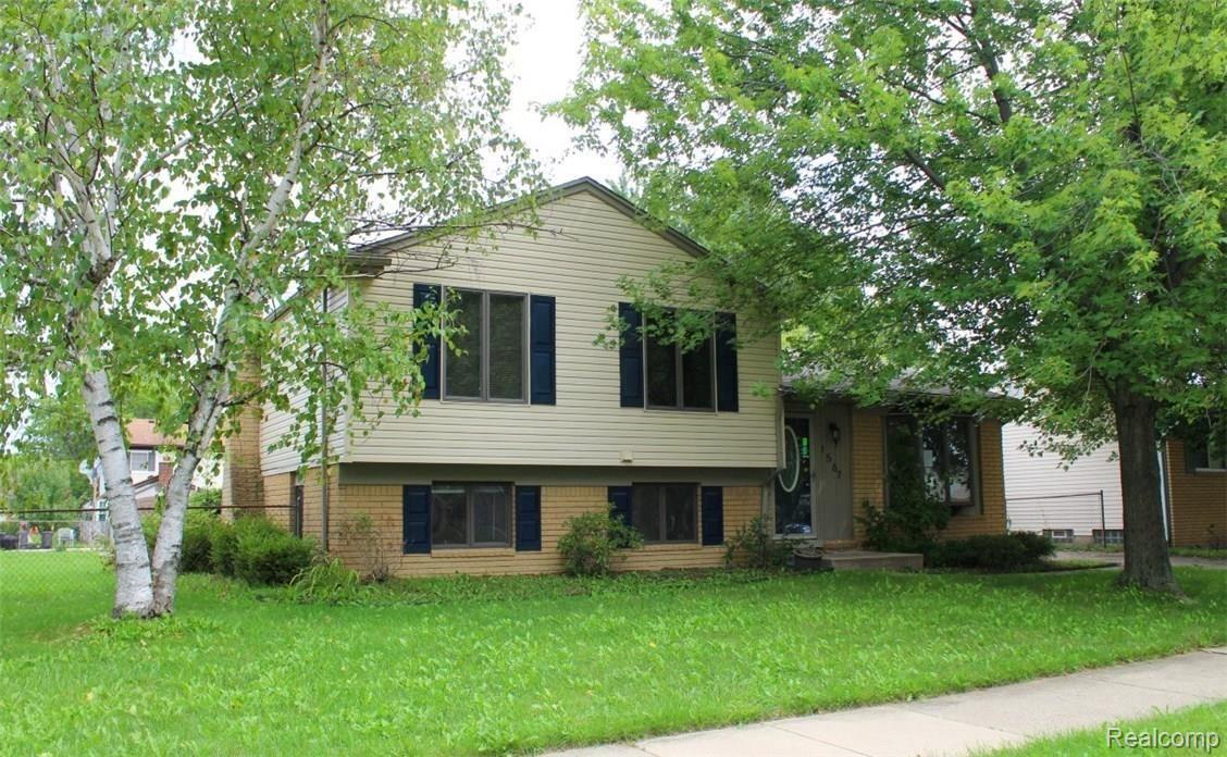 1567 Rustic Ridge Road Canton, MI 48188 - Photo 1 of 27 Rustic Ridge (Left Front) (Medium).JPG