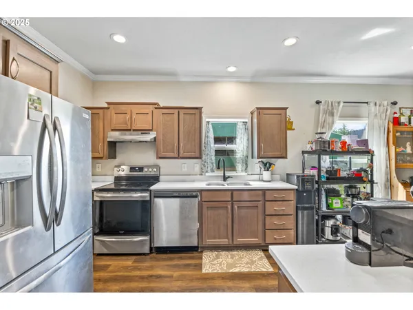 $469,000 | 11028 Taylor Park Road Southeast, Lyons, OR 97358