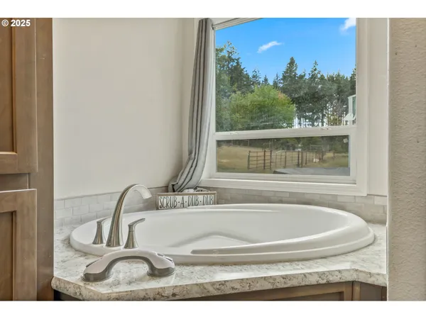 $469,000 | 11028 Taylor Park Road Southeast, Lyons, OR 97358