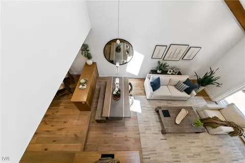 a view of entryway with washer and dryer