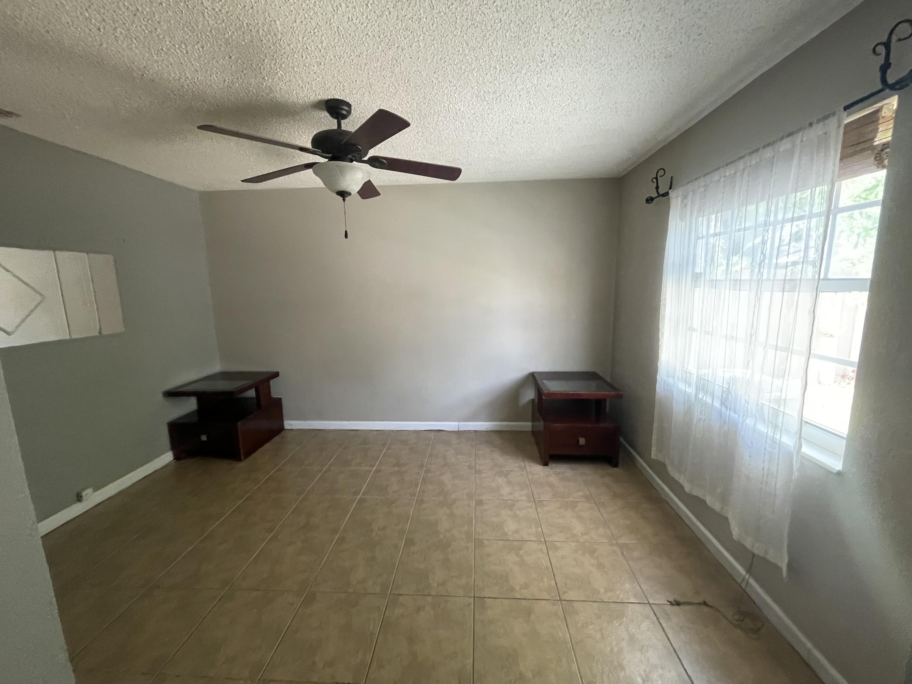 4607 Gladiator Circle Greenacres, FL 33463 - Photo 14 of 23 9FFDB333-4D68-4AA2-B043-7FB457F29699
