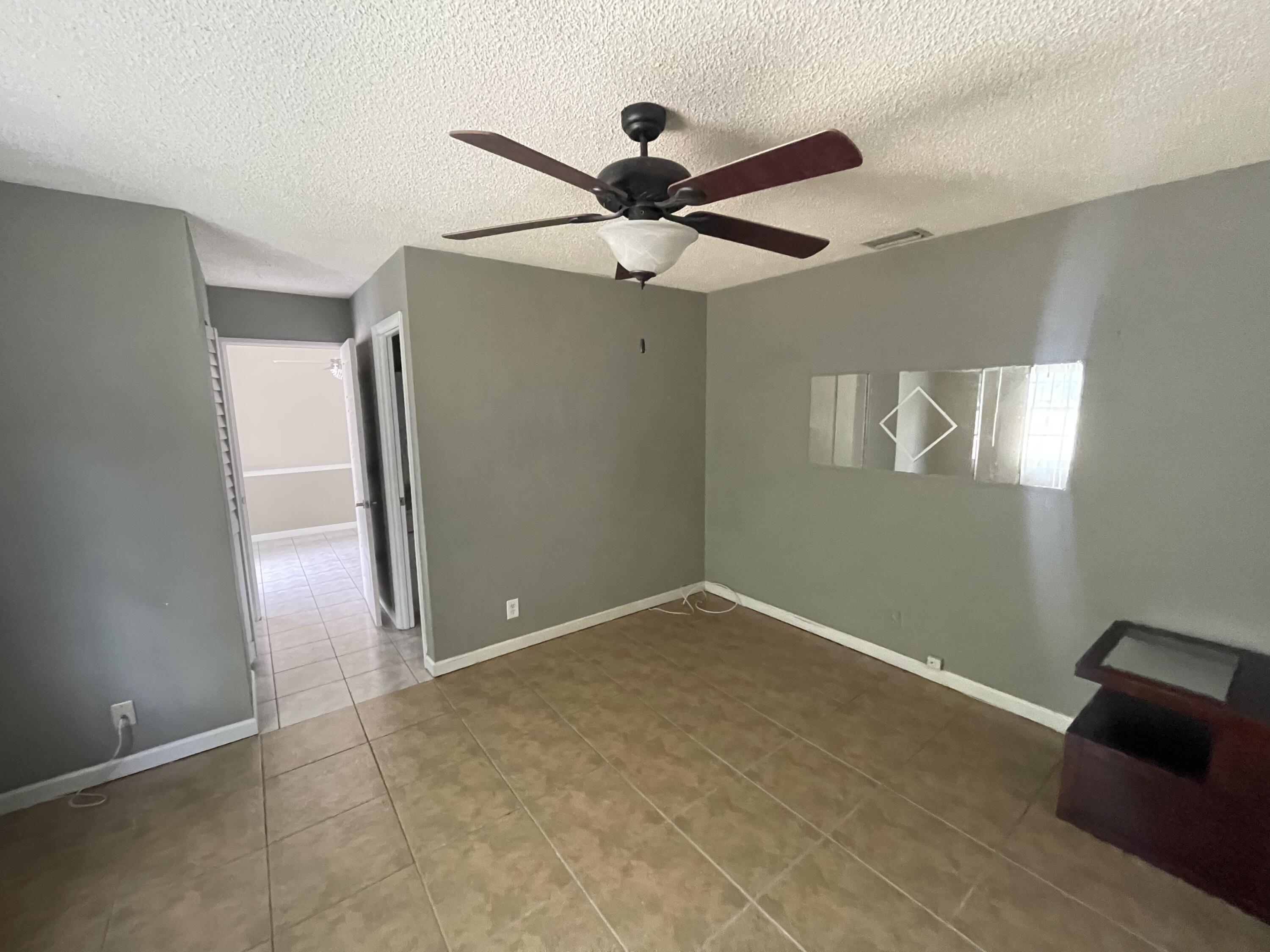 4607 Gladiator Circle Greenacres, FL 33463 - Photo 15 of 23 9D66427D-E900-4148-9174-17F6A0E0BFF0