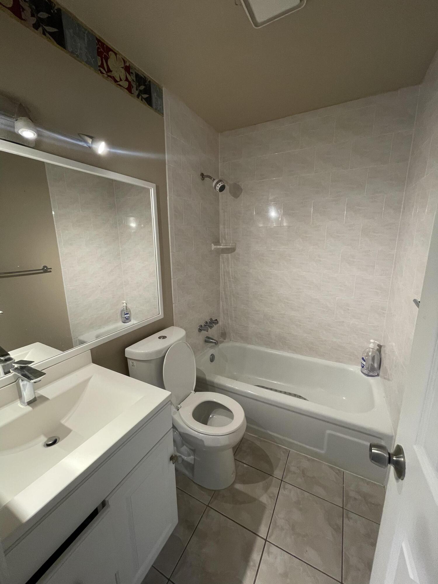 4607 Gladiator Circle Greenacres, FL 33463 - Photo 16 of 23 F27F23C8-FED9-4A89-BE72-F55FDA838654