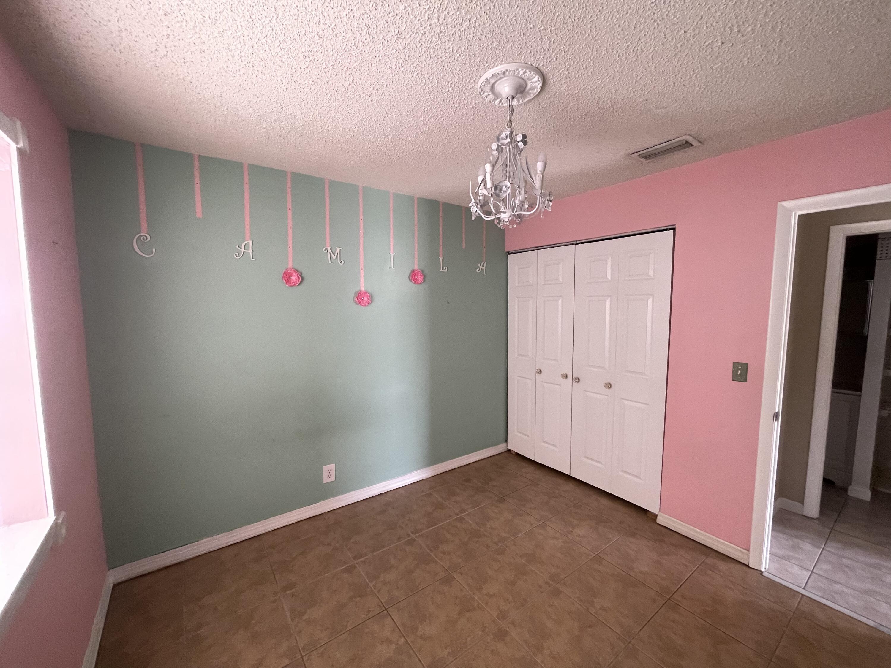 4607 Gladiator Circle Greenacres, FL 33463 - Photo 8 of 23 53F8A346-6C2E-4E9F-8557-E3481E602C73