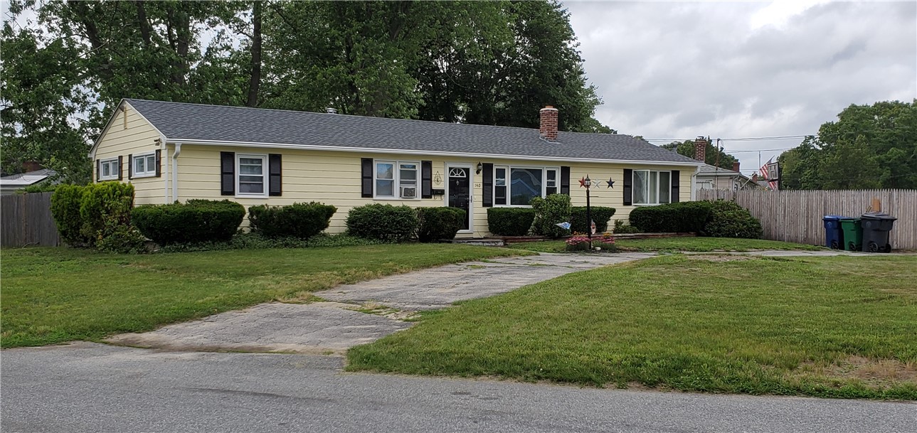 140 Asylum Road Warwick, RI 02886 - Photo 3 of 25
