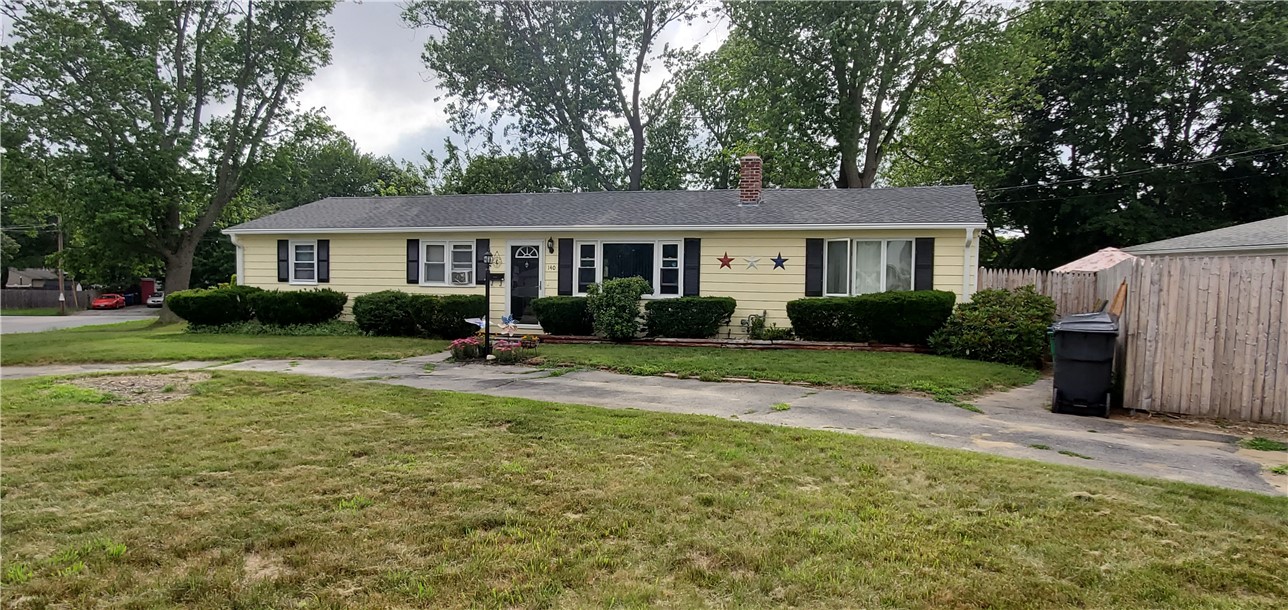 140 Asylum Road Warwick, RI 02886 - Photo 4 of 25