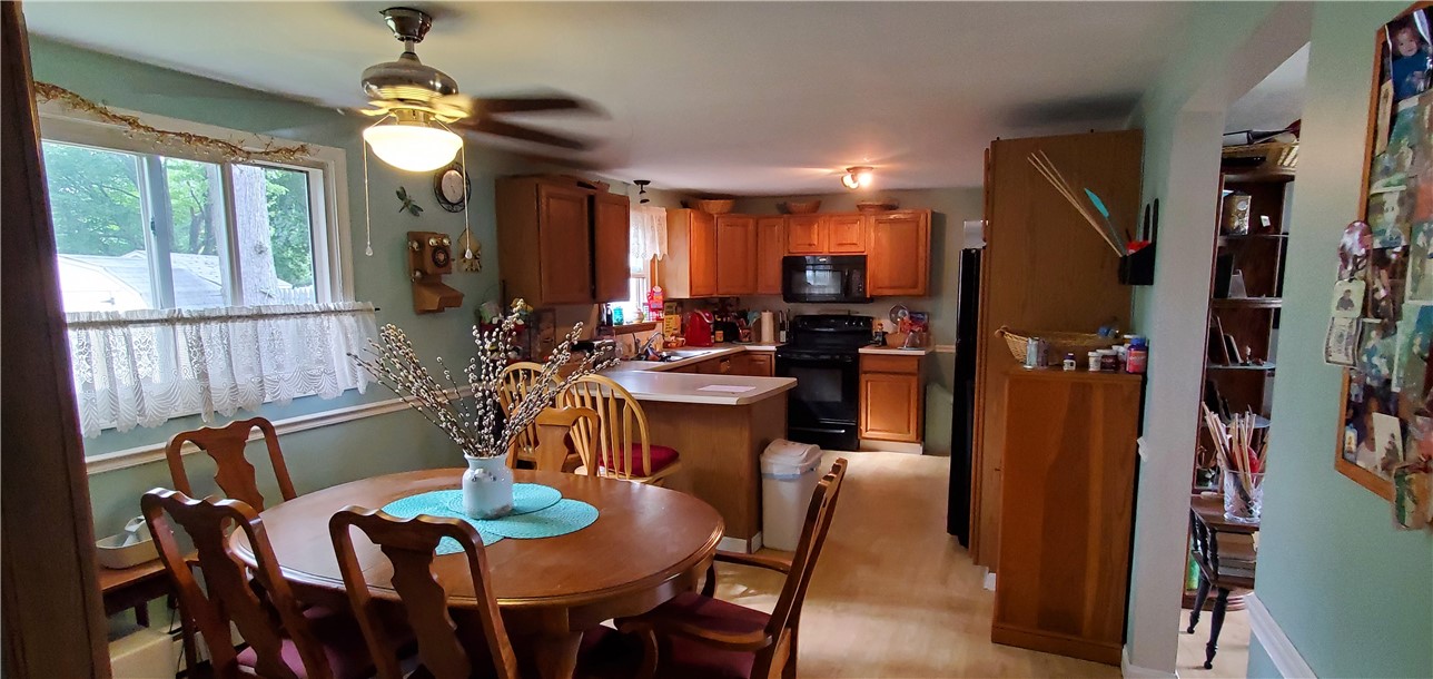 140 Asylum Road Warwick, RI 02886 - Photo 6 of 25