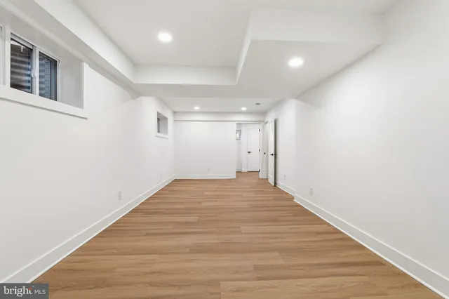 $1,399,990 | 719 East Timber Branch Parkway, Alexandria, VA 22302