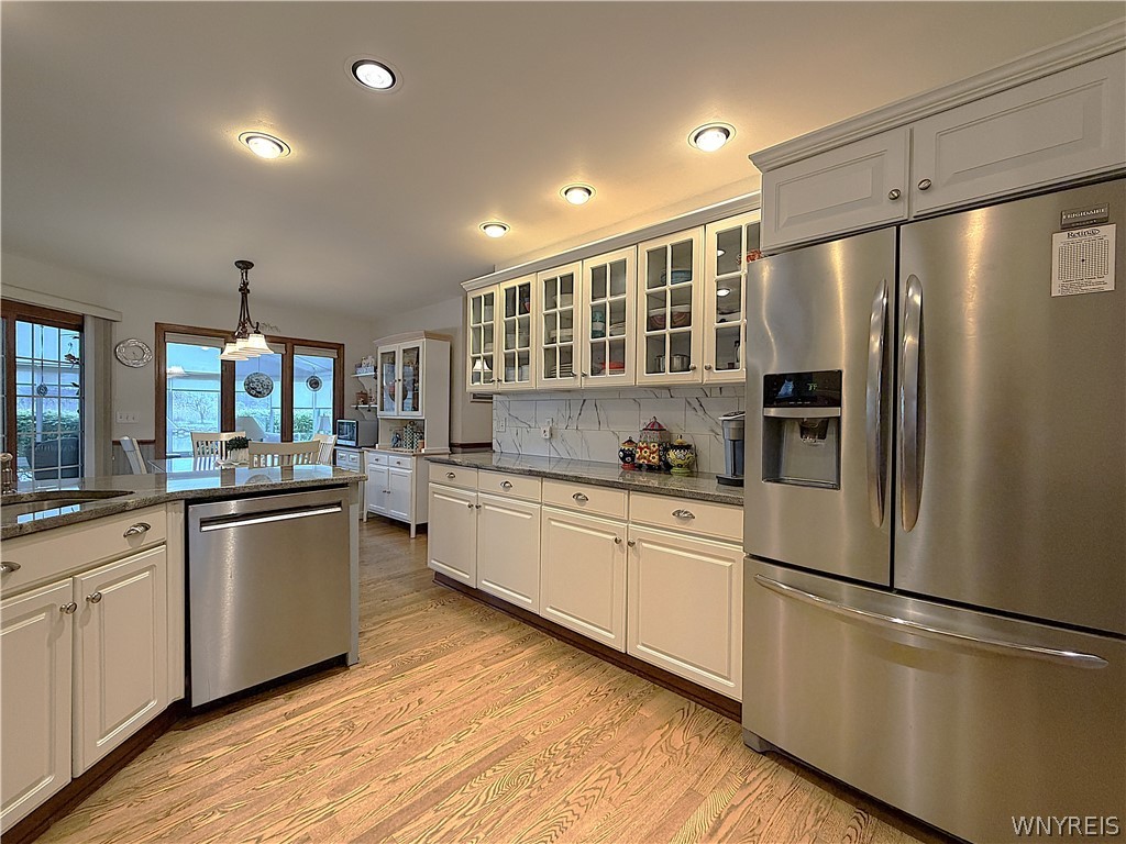 27 Button Bush Court Amherst, NY 14228 - Photo 14 of 39